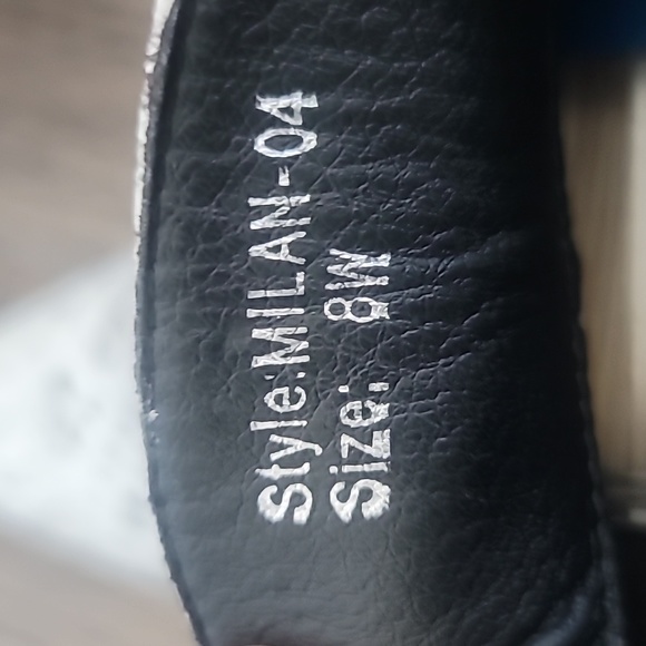 FTF snakeprint booties w size 8 - Picture 9 of 10